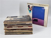 ASSORTED LOT OF VINTAGE LP RECORD ALBUMS