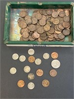Coins, mostly pennies