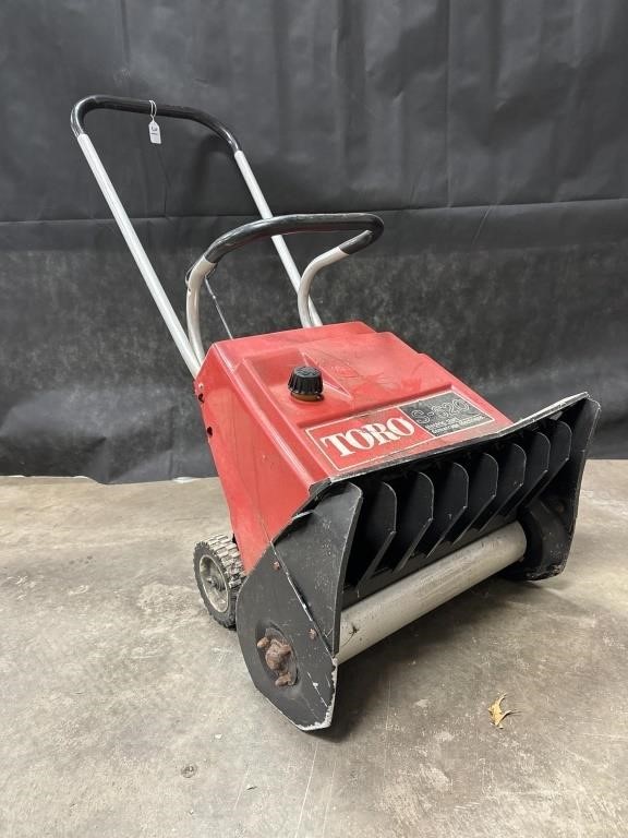 Toro S-620 Electric start Snow Blower