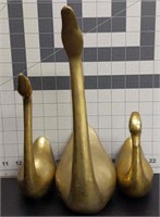 Vintage brass swan figurines x3
