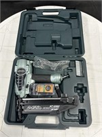 Hitachi Finish Nailer Tool set