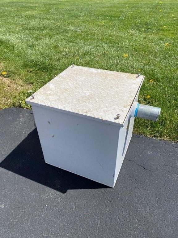 like NEW - Zurn large capacity solids/ grease trap