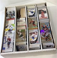 Sports cards - box lot of NHL trading cards  1492