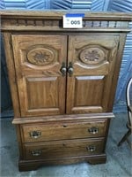 DRAWERS/ TV CABINET. MATCHES LOTS 6-14-31