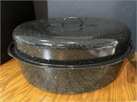 Enamel black speckle roasting pan