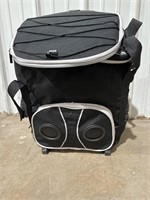 Rolling cooler w/built in speakers