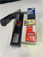 Stanley Bostitch heavy duty stapler w/variety of