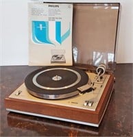 VINTAGE PHILLIPS GA108 TURNTABLE RECORD PLAYER