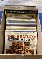 Box of 33s artists such as the Beatles, Walt