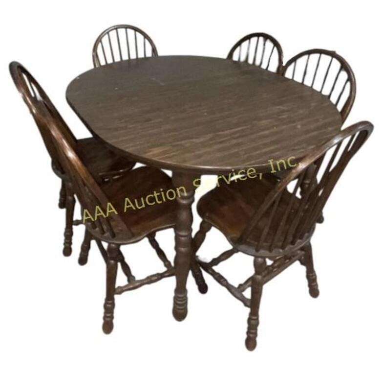 1970s oak Extendable Round Table W/ 6 chairs.