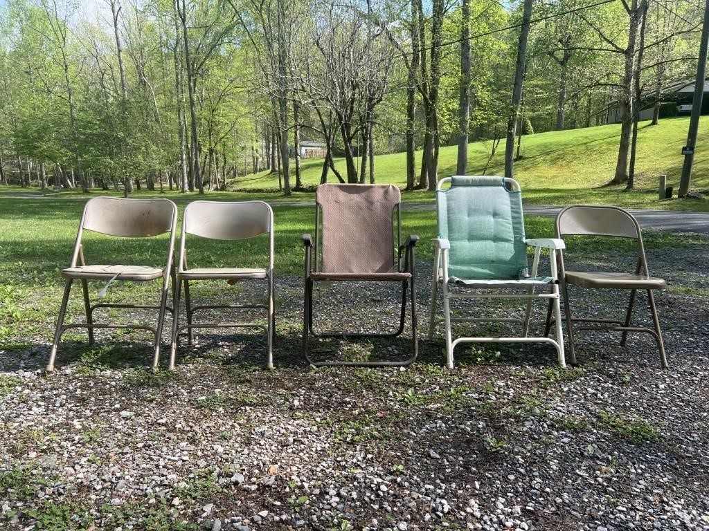 5 folding chairs
