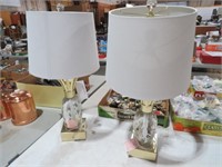 2 GLASS GOLD PINEAPPLE LAMPS