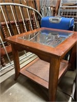 26x30 glass top end table