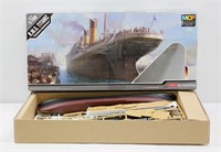 R.M.S Titanic Centenary Model Kit Scale 1/700