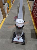 Hoover Wind Tunnel Upright Vacuum