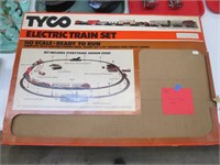 TYCO Electric Train Set. HO Scale