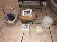 Baskets & Decor in Group