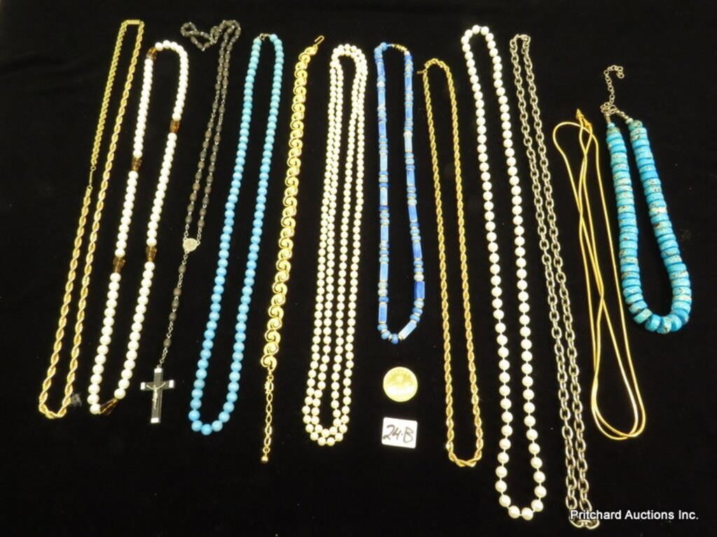 12 Assorted Jewelry Necklaces