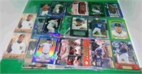 27x Baseball Cards + 12 Autographed CArds Buck /99