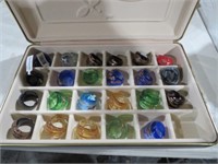 VINTAGE JEWELRY BOX W/23 GLASS RINGS