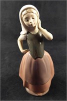 Nao Lladro Porcelain Peasant Girl With Veil