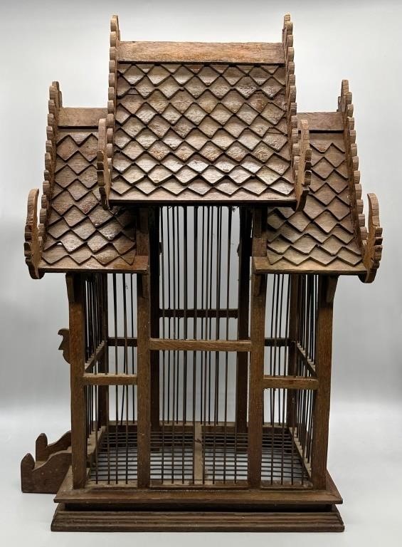 Wooden Pagoda Style Birdhouse
