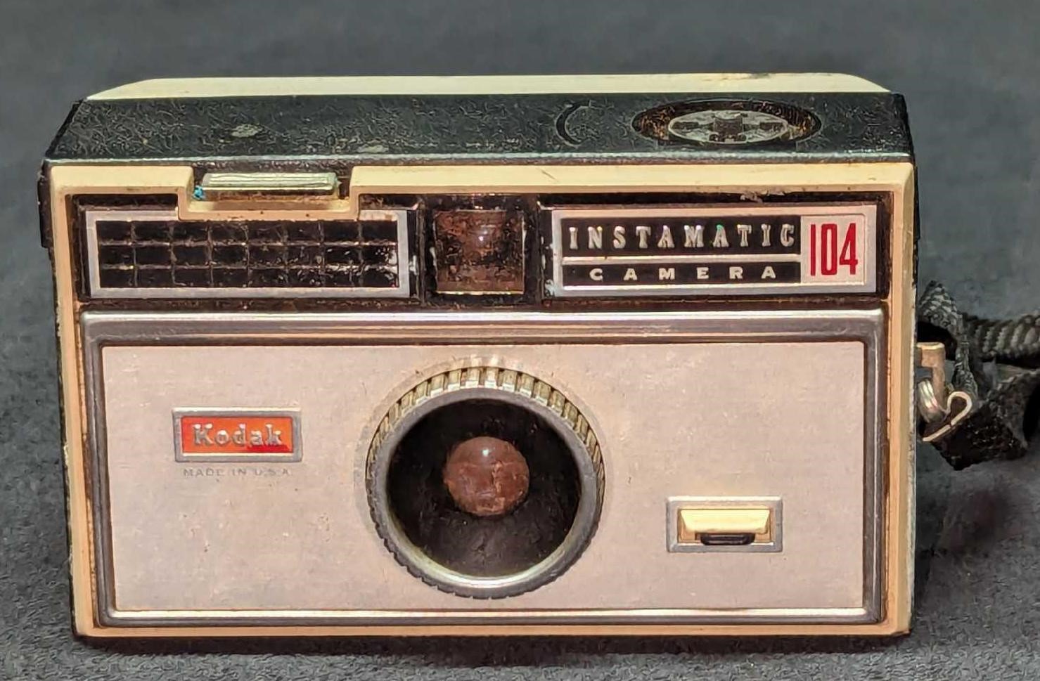 Vintage Kodak Instamatic 104 Film Camera