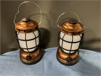 Battery powered lamps