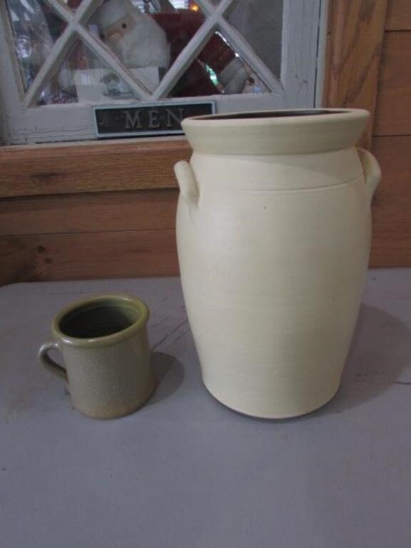 2 pcs of conner prarie pottery