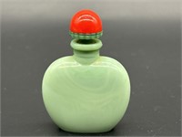 Antique Chinese Qing Dynasty Nephrite Snuff Bottle