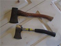 2 hatchets, 1 made in sweden