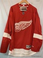 Detroit Red Wings Reebok NHL Hockey Jersey Size L
