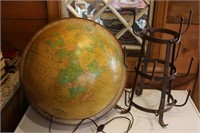 stand & world globe