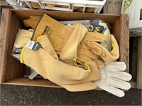 Lot- Box Of Assorted Gloves