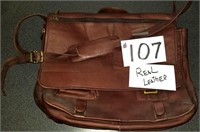 Wilsons Genuine Leather Carry Bag