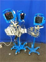 1Lot Of (3) Patient Vital Signs Monitor w/ Dinamap