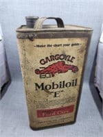 Gargoyle Mobile oil "E" can, Vacuum Oil Company