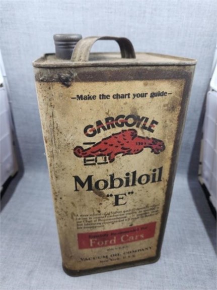 1923 Gardner, Gas Pumps, Gas & Oil signs, Ford model A