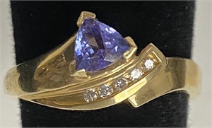 14k Gold Amethyst  And Diamond Ring 7 3/4