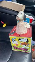 Snoopy 1950's Jack In the box
