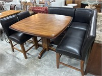 Corner books dining table and chairs 
6-pieces