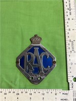 Royal auto club badge