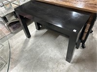 Black Entry Table