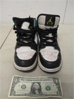 Nike Air Jordan Youth Shoes Size6.5Y