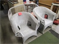 2 Wicker Chairs + Couch.