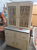 Keystone Porcelain Top Cabinet. No Glass on Right