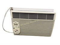 GE window air conditioner- works