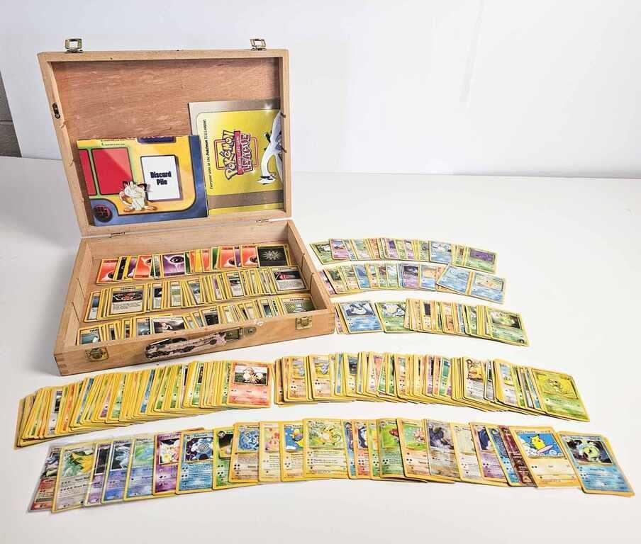 Approx. 400 1999-2009 Pokemon Trading Cards