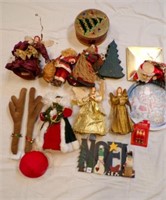 Christmas Angels, Santas, Noel, wood tree,