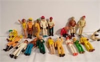 19 racing figures, all jointed, toy plastics